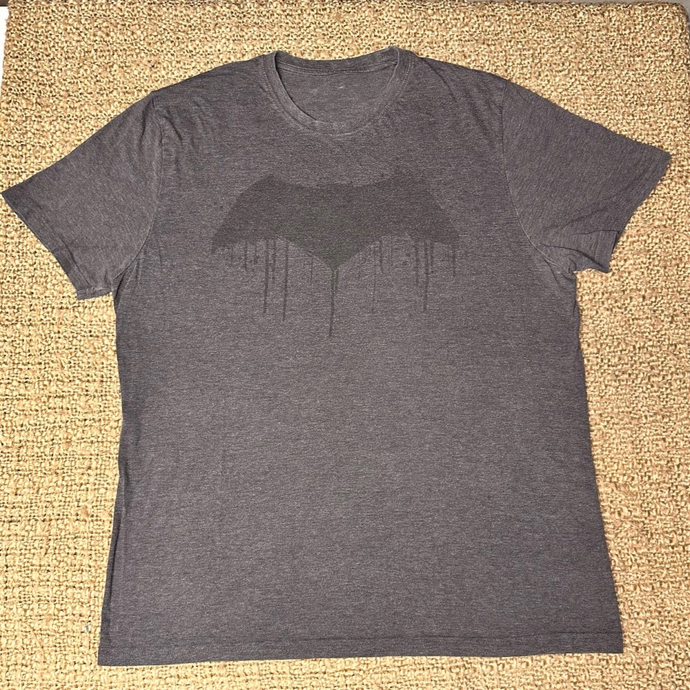 MEN’S Size XL Basic Grey T-Shirt with Batman Logo